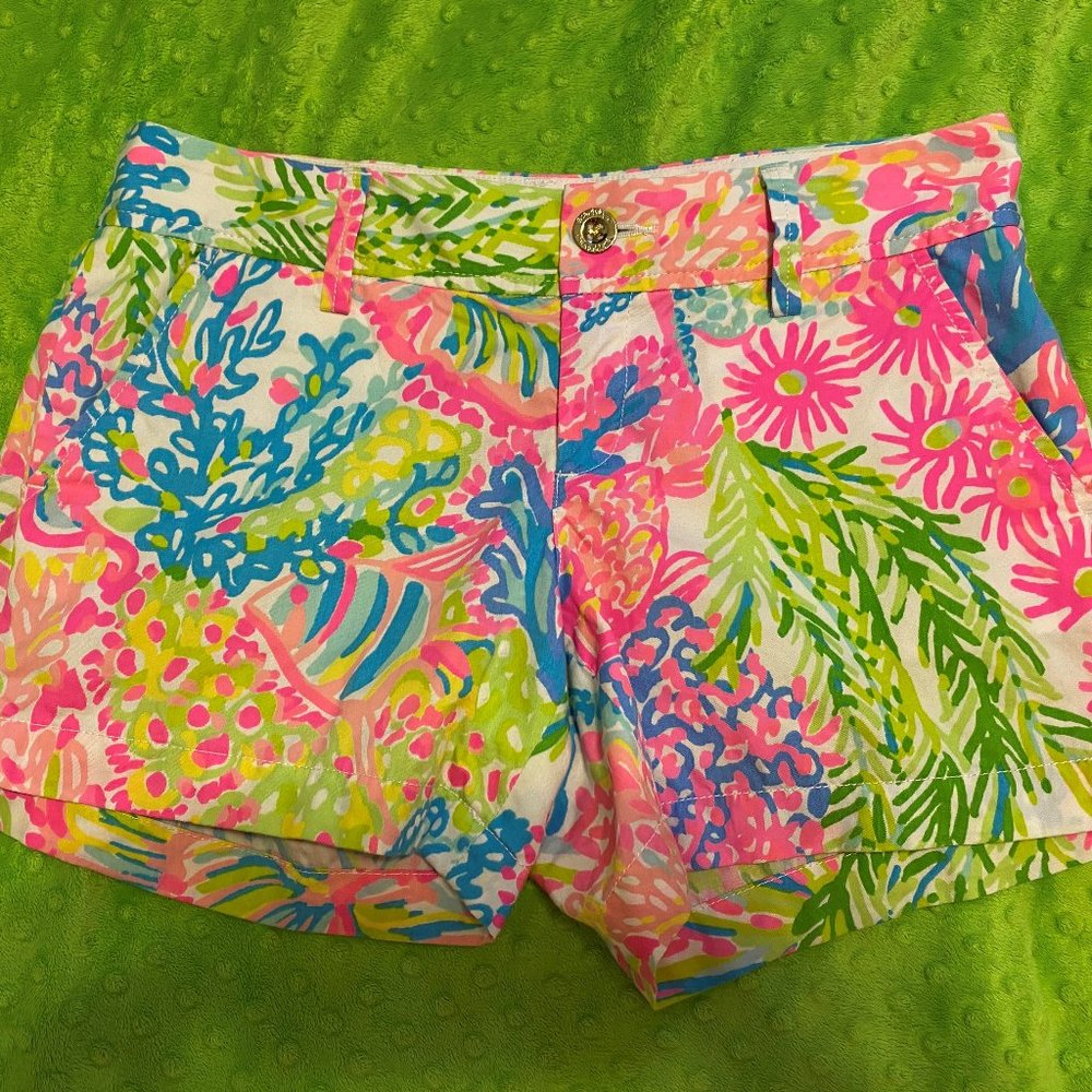 Lilly Pulitzer Callahan Short in Lovers Coral
